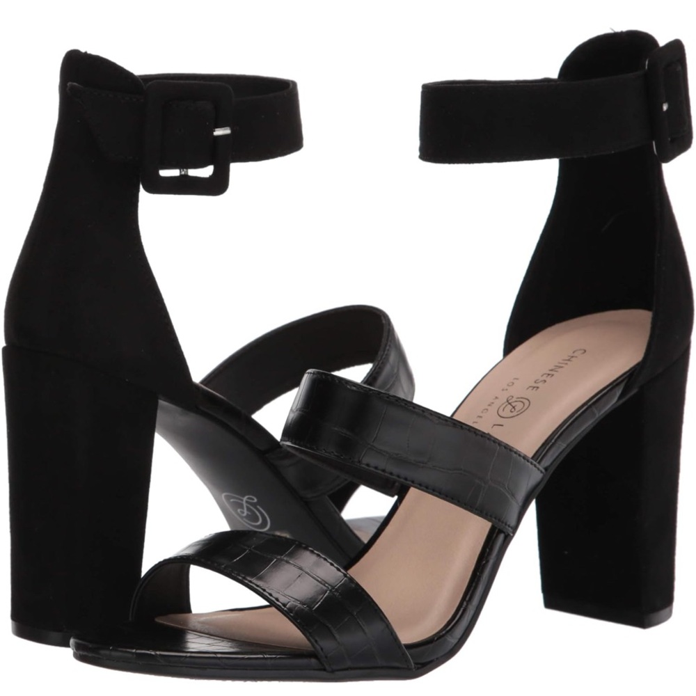 Chinese Laundry Sunday Heeled Sandal
Gently used.